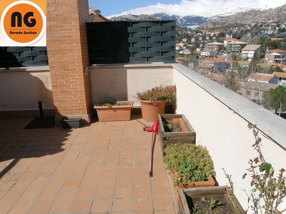 Foto 2 de Àtic en lloguer a Manzanares el Real de 3 habitacions amb terrassa i garatge