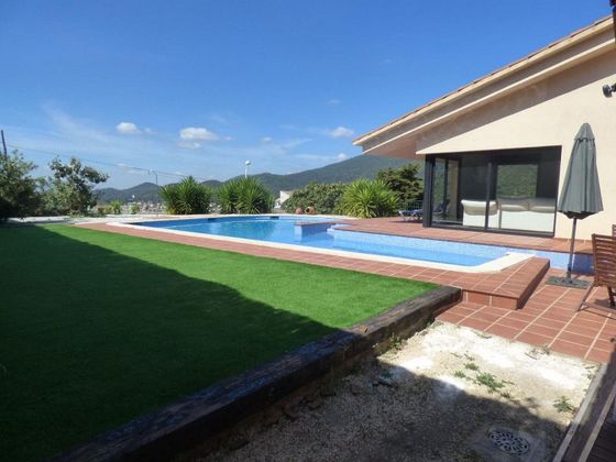 Foto 2 de Venta de chalet en Caldes de Montbui de 4 habitaciones con terraza y piscina
