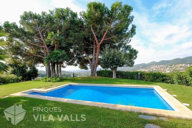 Foto 1 de Xalet en venda a Caldes de Montbui de 8 habitacions amb terrassa i piscina