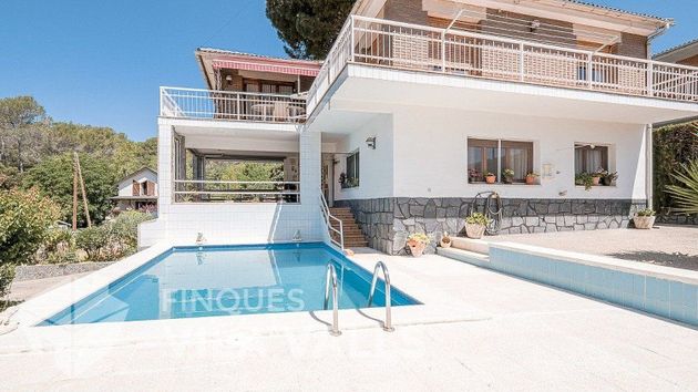 Foto 1 de Venta de chalet en Lliçà d´Amunt de 6 habitaciones con terraza y piscina