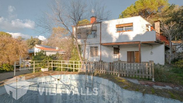 Foto 2 de Xalet en venda a Palau-solità i Plegamans de 6 habitacions amb piscina i jardí
