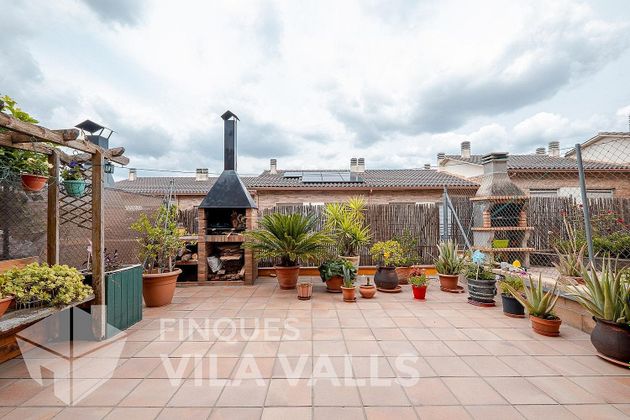 Foto 2 de Casa adossada en venda a Caldes de Montbui de 3 habitacions amb terrassa i piscina