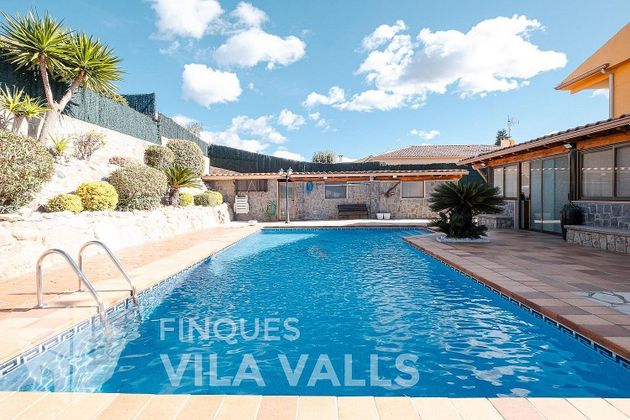 Foto 1 de Xalet en venda a Caldes de Montbui de 4 habitacions amb terrassa i piscina