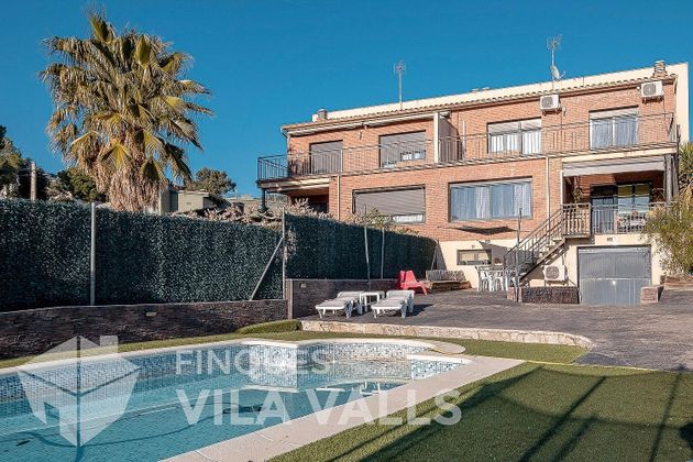 Foto 1 de Venta de casa adosada en Caldes de Montbui de 4 habitaciones con terraza y piscina