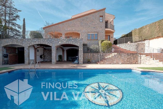 Foto 1 de Xalet en venda a Sant Feliu de Codines de 4 habitacions amb terrassa i piscina