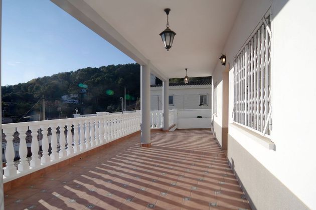 Foto 2 de Chalet en venta en Sant Vicenç dels Horts de 6 habitaciones con terraza y garaje