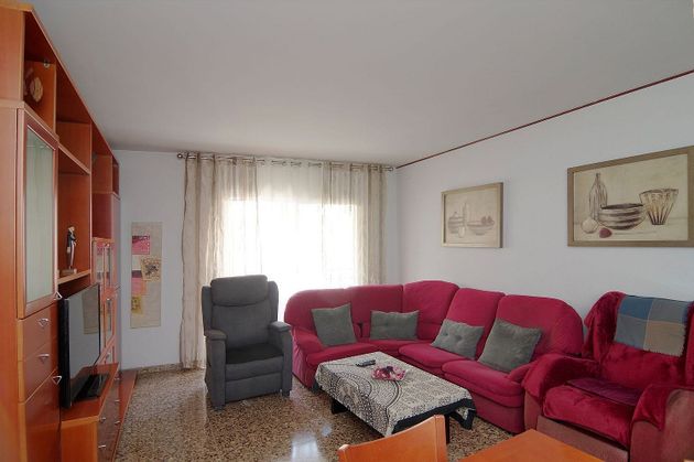 Foto 1 de Piso en venta en Sant Vicenç dels Horts de 4 habitaciones con balcón y aire acondicionado