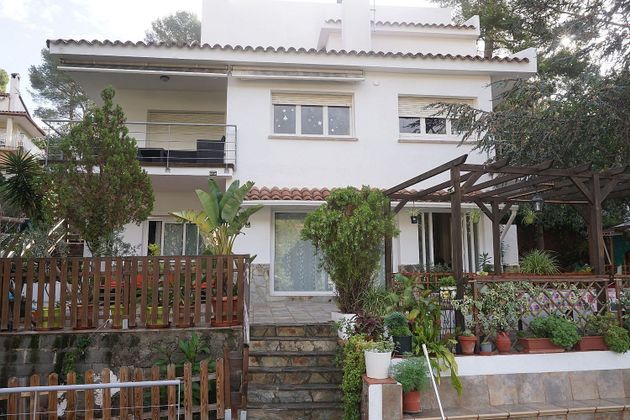 Foto 1 de Xalet en venda a Torrelles de Llobregat de 5 habitacions amb terrassa i piscina