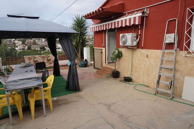 Foto 2 de Chalet en venta en Sant Vicenç dels Horts de 3 habitaciones con piscina y garaje