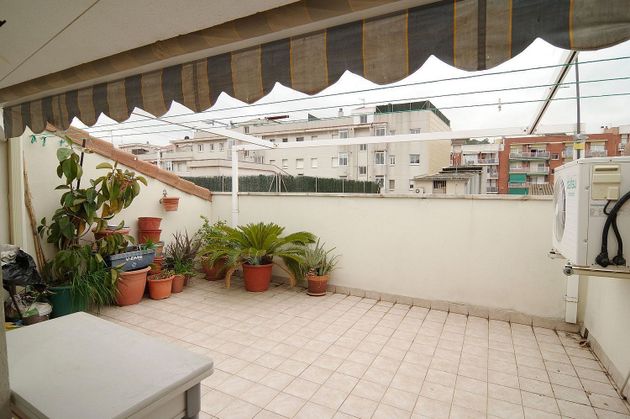 Foto 1 de Dúplex en venda a Sant Vicenç dels Horts de 3 habitacions amb balcó i aire acondicionat