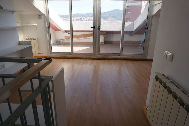 Foto 1 de Dúplex en venda a Sant Vicenç dels Horts de 2 habitacions amb balcó i aire acondicionat