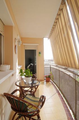 Foto 1 de Pis en venda a Sant Vicenç dels Horts de 4 habitacions amb balcó i calefacció