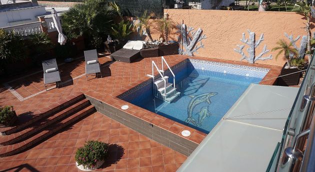 Foto 1 de Xalet en venda a Sant Vicenç dels Horts de 2 habitacions amb terrassa i piscina