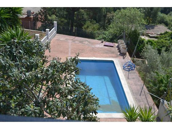 Foto 2 de Chalet en venta en Riudarenes de 3 habitaciones con terraza y piscina