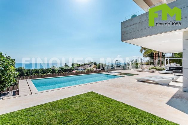 Foto 2 de Xalet en venda a Teià de 6 habitacions amb terrassa i piscina