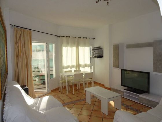 Foto 1 de Venta de piso en Ses Figueretes - Platja d'en Bossa - Cas Serres de 3 habitaciones con balcón