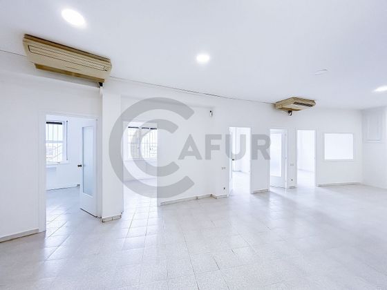 Foto 1 de Alquiler de oficina en Sant Pere, Santa Caterina i la Ribera con aire acondicionado y ascensor