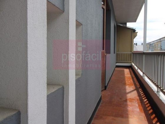 Foto 2 de Pis en venda a San Roque - As Fontiñas de 3 habitacions amb balcó i calefacció