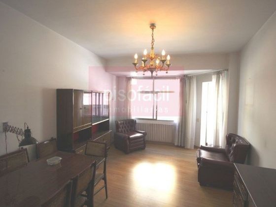 Foto 2 de Pis en venda a Recatelo - O Carme de 2 habitacions amb terrassa i balcó