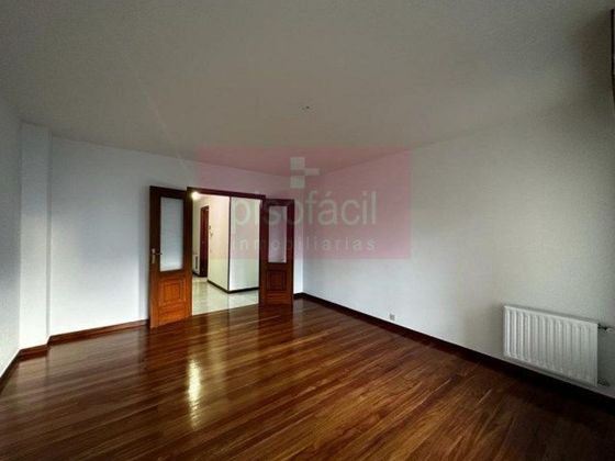 Foto 2 de Pis en venda a Recatelo - O Carme de 3 habitacions amb garatge i balcó
