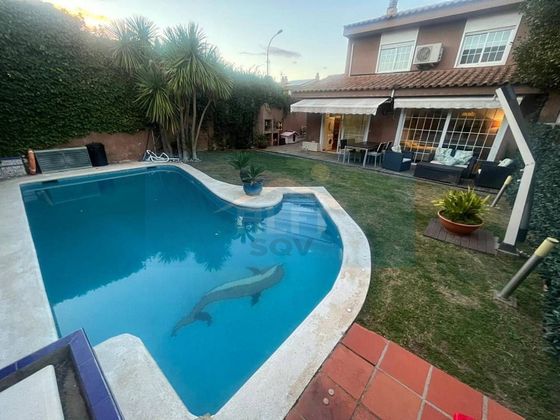Foto 2 de Casa en venta en Sant Quirze Parc- Vallsuau - Castellet de 4 habitaciones con piscina y jardín