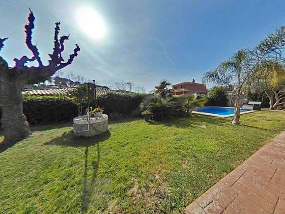 Foto 2 de Casa en venda a Mira-sol de 3 habitacions amb terrassa i piscina