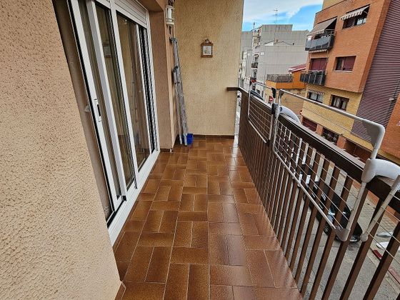 Foto 2 de Venta de piso en Can Rull de 3 habitaciones con balcón y aire acondicionado