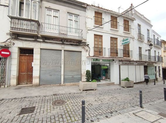 Foto 1 de Venta de casa adosada en calle Las Tiendas de 3 habitaciones con terraza y balcón