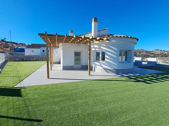 Foto 1 de Xalet en venda a urbanización Urc Embalse de 3 habitacions amb terrassa i piscina