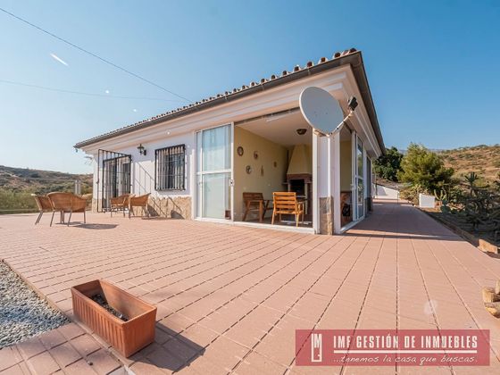 Foto 1 de Chalet en venta en calle Paraje Los Valverdes de 2 habitaciones con terraza y piscina