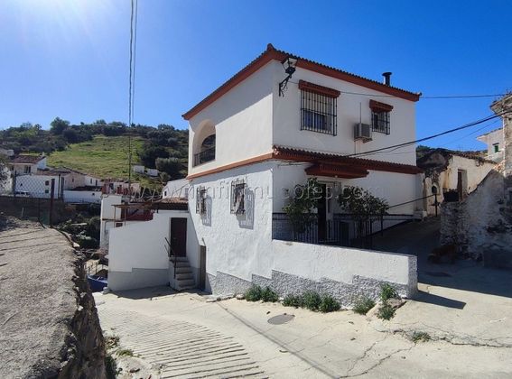 Foto 1 de Casa en venda a calle Lugar Pasada de Granadillo de 4 habitacions amb terrassa i garatge