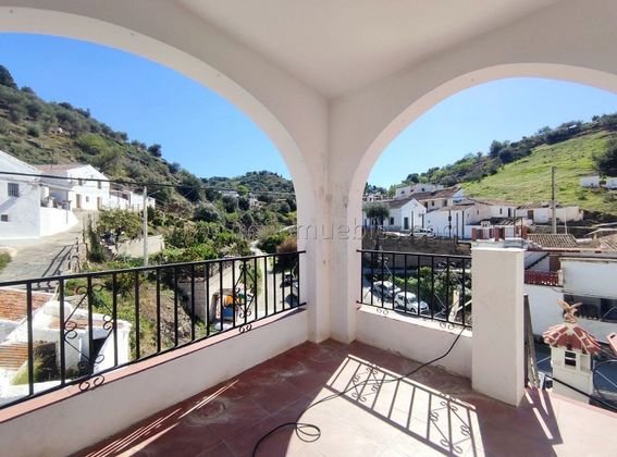 Foto 2 de Casa en venda a calle Lugar Pasada de Granadillo de 4 habitacions amb terrassa i garatge