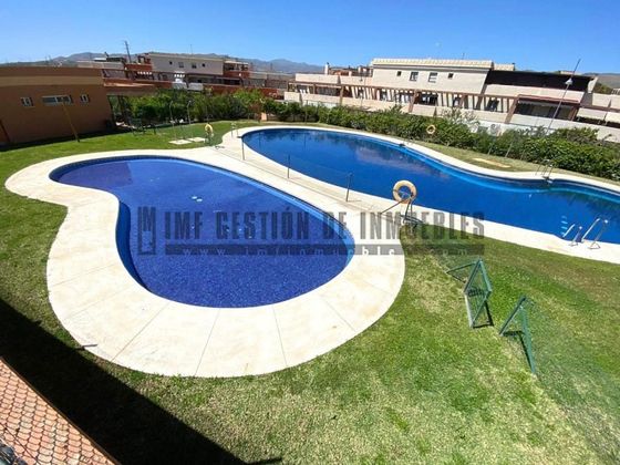 Foto 1 de Casa en venda a avenida Márquez de Valle Niza de 4 habitacions amb terrassa i piscina