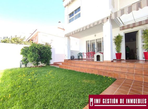 Foto 1 de Casa en venda a calle Meridiano de 6 habitacions amb terrassa i piscina