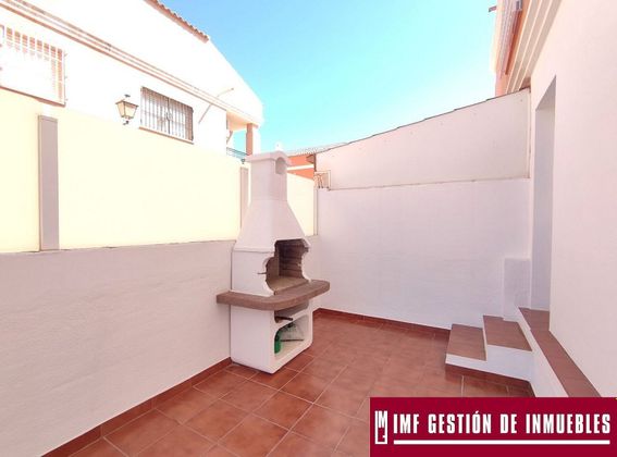 Foto 2 de Venta de casa en calle Meridiano de 6 habitaciones con terraza y piscina