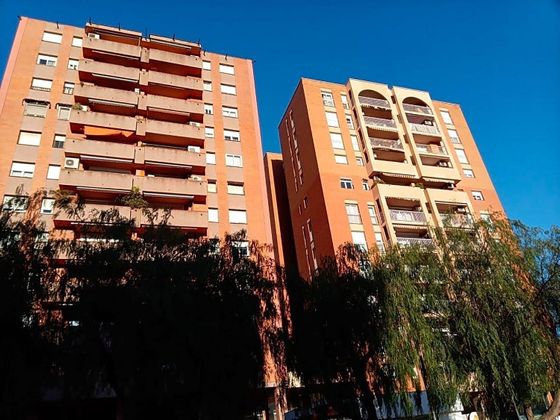 Foto 1 de Piso en venta en Centre - Sabadell de 3 habitaciones con terraza y balcón