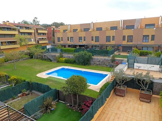 Foto 1 de Casa adossada en venda a Vilanova del Vallès de 3 habitacions amb terrassa i piscina