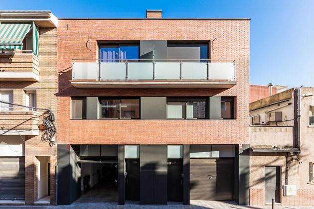 Foto 1 de Casa adossada en venda a Centre - Col.legis Nous - Riera Seca de 3 habitacions amb terrassa i garatge