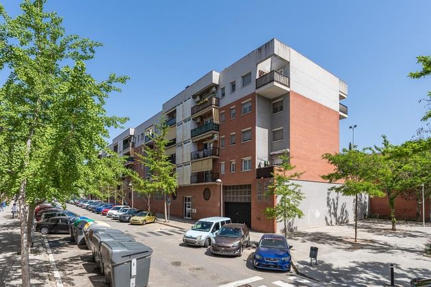 Foto 1 de Venta de piso en Can Borrell - La Plana de Lledó de 3 habitaciones con terraza y balcón