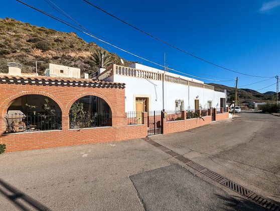 Foto 1 de Xalet en venda a calle Barriada la Cueva del Pájaro de 6 habitacions amb terrassa i piscina