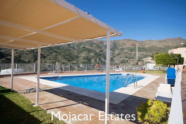 Foto 2 de Pis en venda a calle La Mena de 2 habitacions amb terrassa i piscina