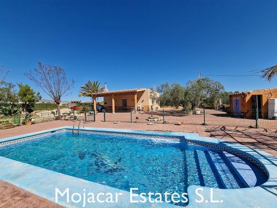 Foto 1 de Casa en venda a rambla Diseminado Hornos de 2 habitacions amb terrassa i piscina