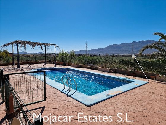 Foto 2 de Casa en venda a rambla Diseminado Hornos de 2 habitacions amb terrassa i piscina