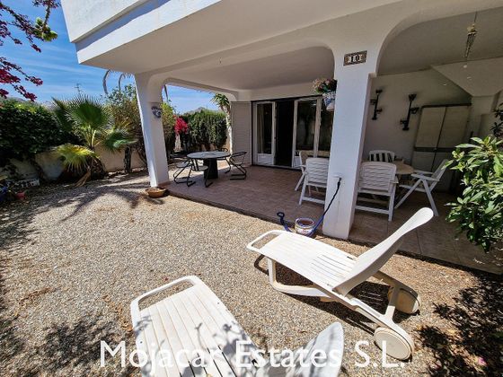 Foto 2 de Pis en venda a calle Descargador de 3 habitacions amb terrassa i piscina