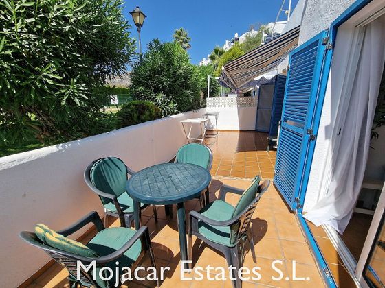 Foto 2 de Pis en venda a calle La Rambla de 2 habitacions amb terrassa i piscina