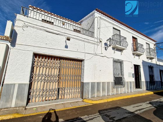 Foto 2 de Venta de casa en calle La Palma de 6 habitaciones con terraza y garaje