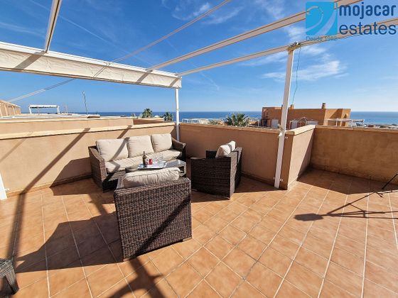 Foto 1 de Piso en venta en paseo Del Moro Manco de 3 habitaciones con terraza y piscina