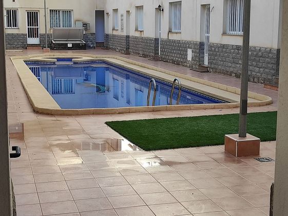 Foto 1 de Dúplex en venda a calle De Serranos de 3 habitacions amb terrassa i piscina