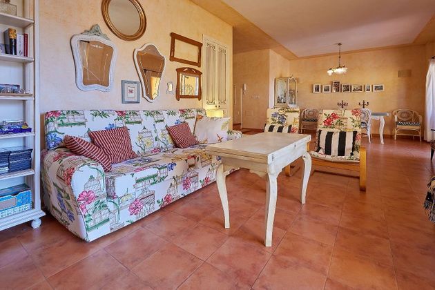 Foto 1 de Casa adosada en venta en Calasparra de 4 habitaciones con terraza y piscina