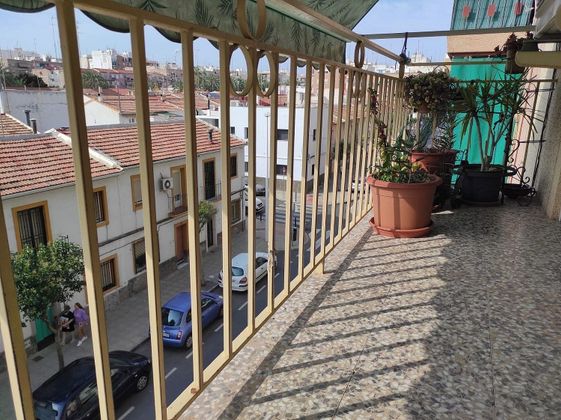 Foto 1 de Pis en venda a Carrús Oest - El Toscar de 3 habitacions amb terrassa i aire acondicionat